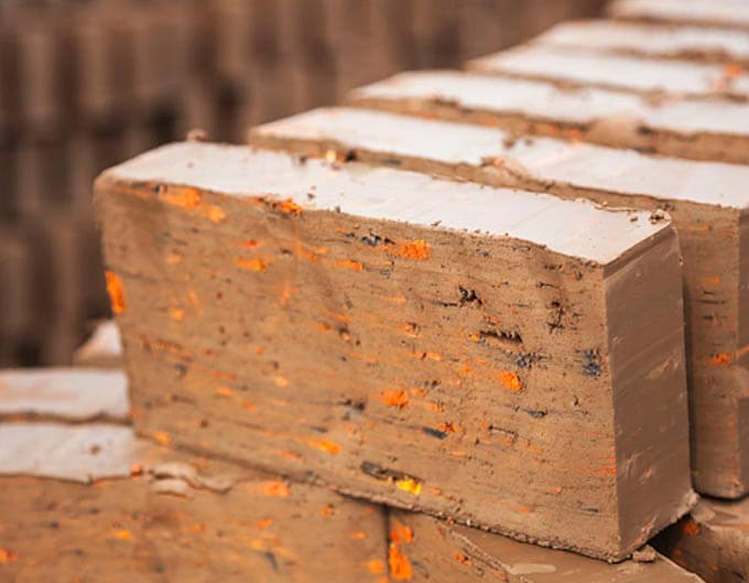 Acercamiento a ladrillo de adobe