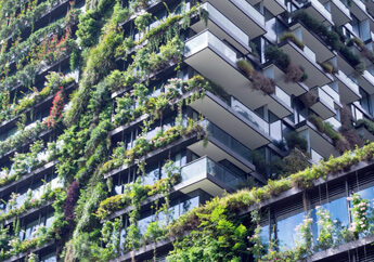 Integración de vegetación en la construcción de un edificio