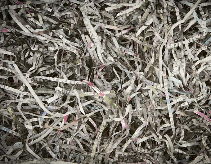 Acercamiento a periodicos triturados como parte de la obtención de la celulosa Acercamiento a periodicos triturados como parte de la obtención de la celulosa